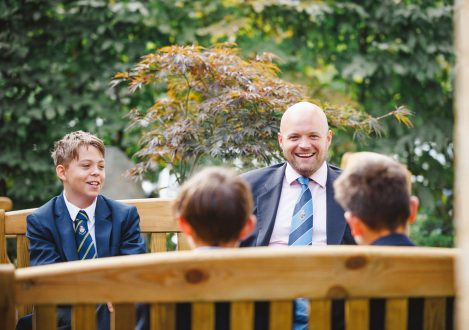 teacher with 3 students