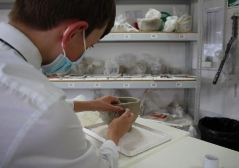 students in pottery class