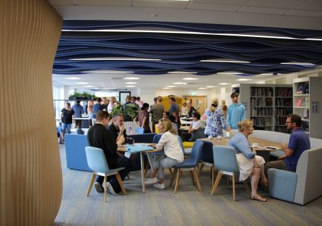 a room full of parents, students and teachers