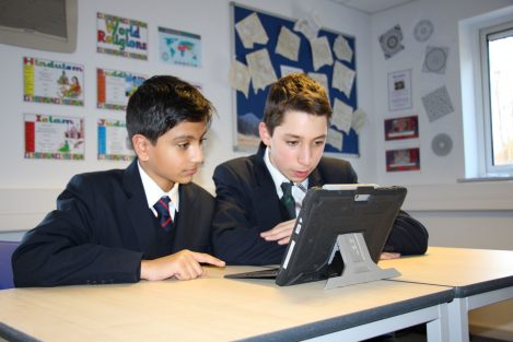 children on a laptop