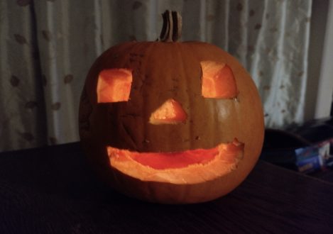 pumpkin with square eyes
